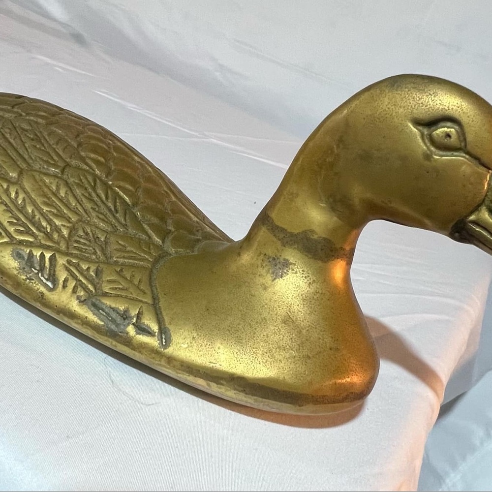 Vintage Cast Metal Duck Door Stop / Book end– Gold Tone Decorative Sculpture